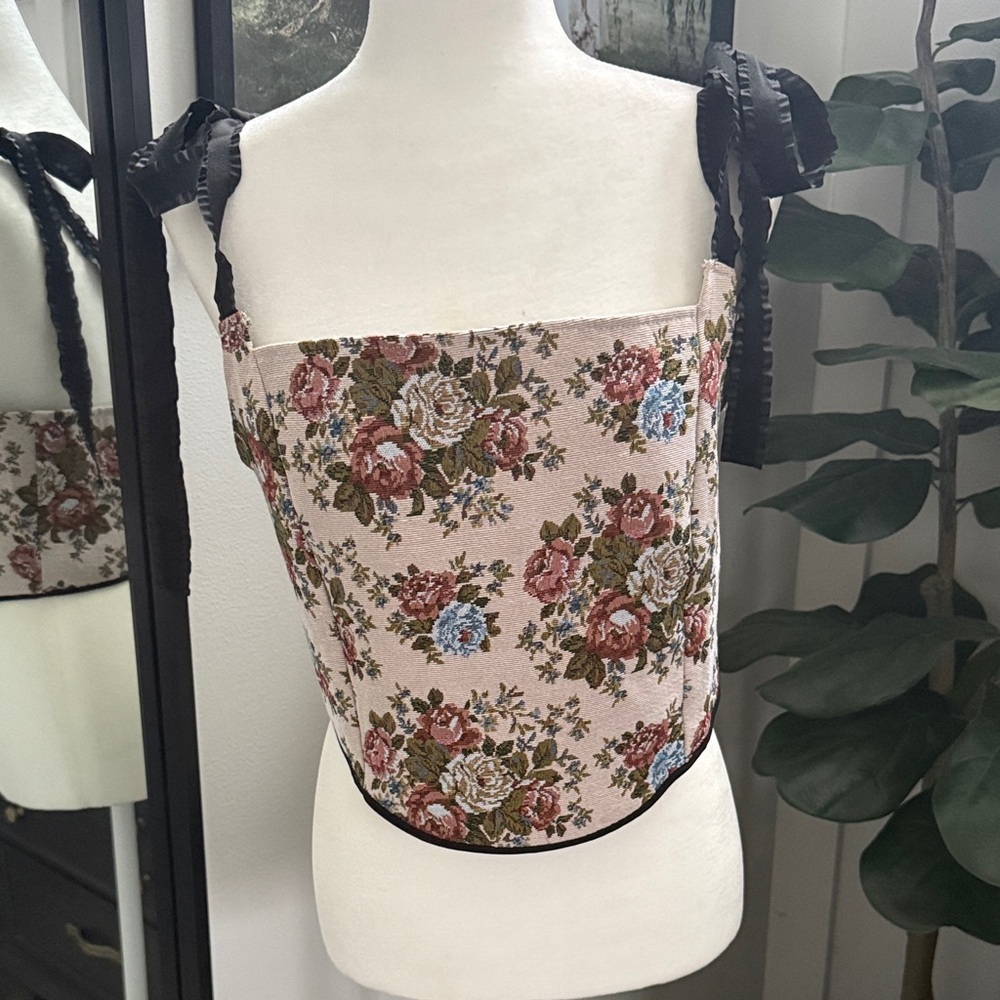Floral Print Women's boustier with Black Straps